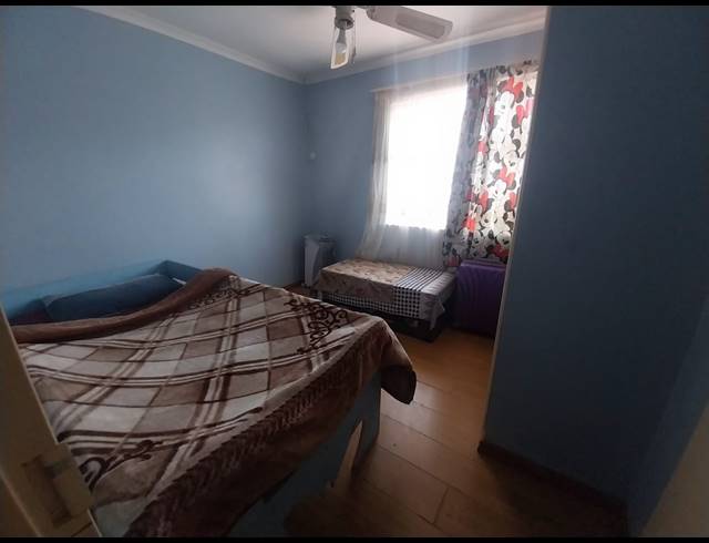 3 BEDROOM FLAT FOR SALE IN PINETOWN CENTRAL